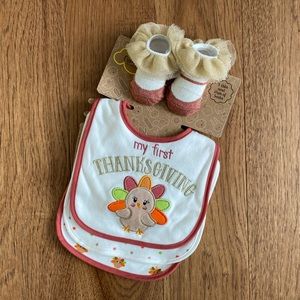🌼3 for $20🌼 “My First Thanksgiving” bib & sock set